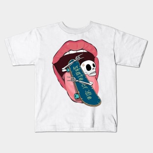 sexy pink mouth skateboard Kids T-Shirt